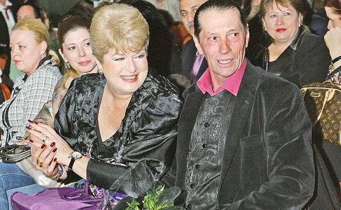 
    Ilie şi Amalia s-au cunoscut în 1996  