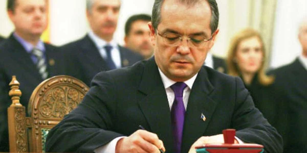 Emil Boc vrea o linie ferată care să ajungă în inima Europei