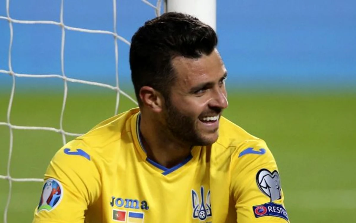 Junior Moraes, care a jucat la Gloria Bistriţa, între 2009 şi 2011, marcând 17 goluri în Liga I, a deschis drumul celor de la Şahtior spre calificare