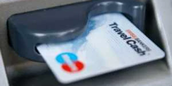 Trei români inculpaţi pentru fraudă cu carduri bancare în Australia