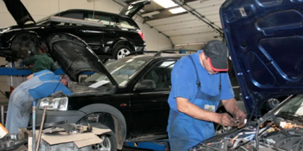 Neamţ: Service-urile auto se zbat să treacă de criză