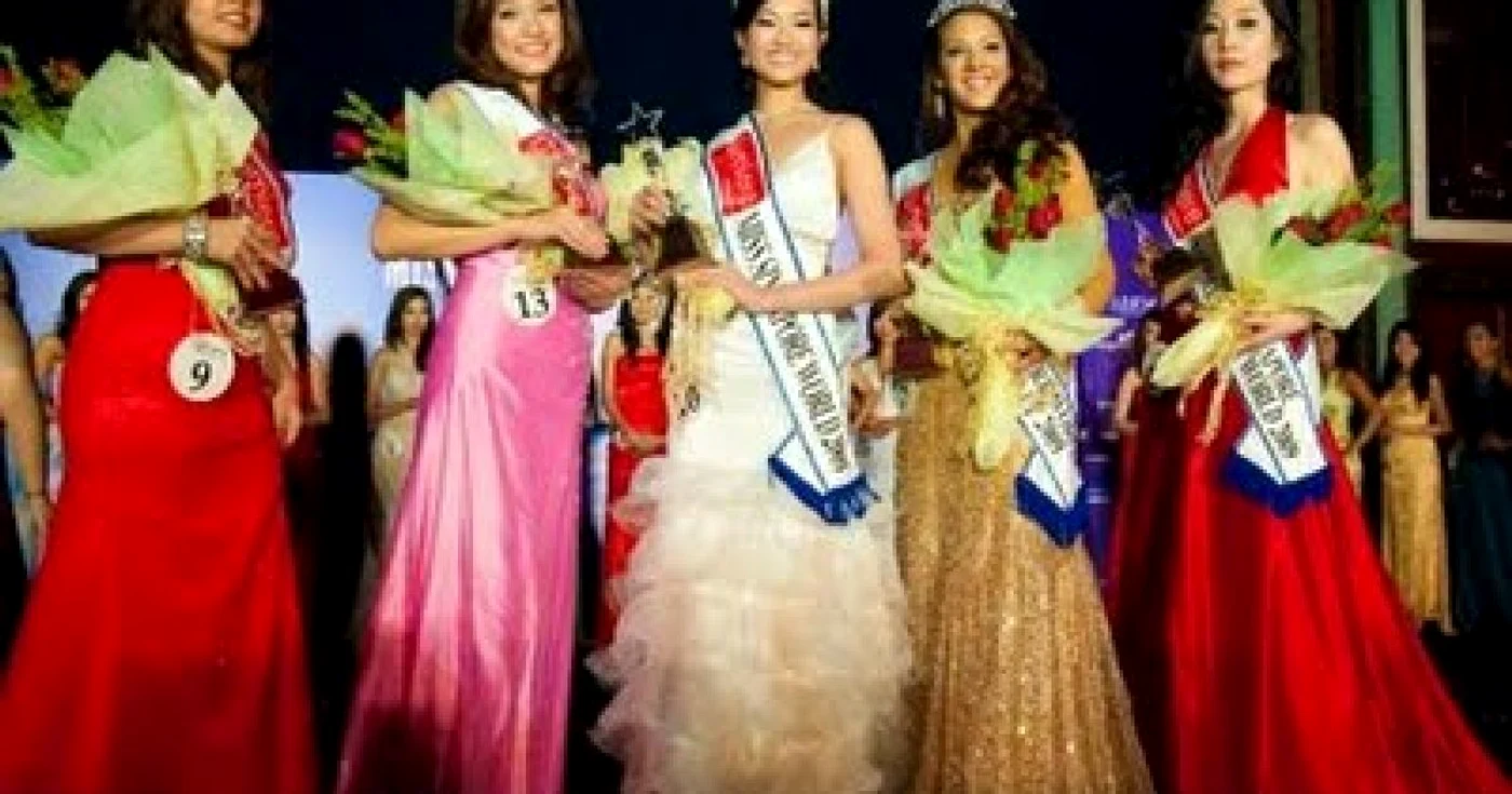 Spania: “Miss Singapore”, prinsă la furat