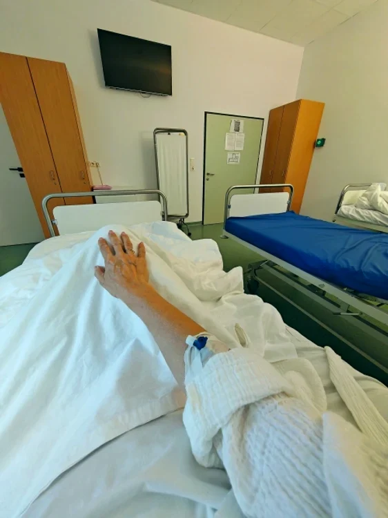 Monica Davidescu la Spitalul Colțea din Capitală / Foto: Facebook