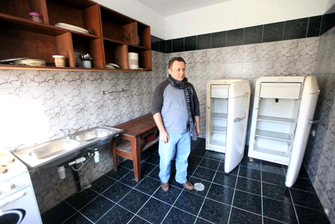 Frigiderele Fram de pe vremea cântăreţului sunt şi acum în bucătărie