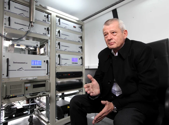 Primăria a dat un milion de lei pe autolaboratorul de măsurat calitatea aerului