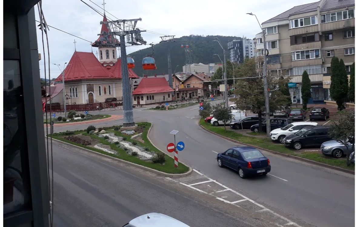 Instalația aeriană este în pericol să nu mai funcîioneze FOTO Dan Sofronia