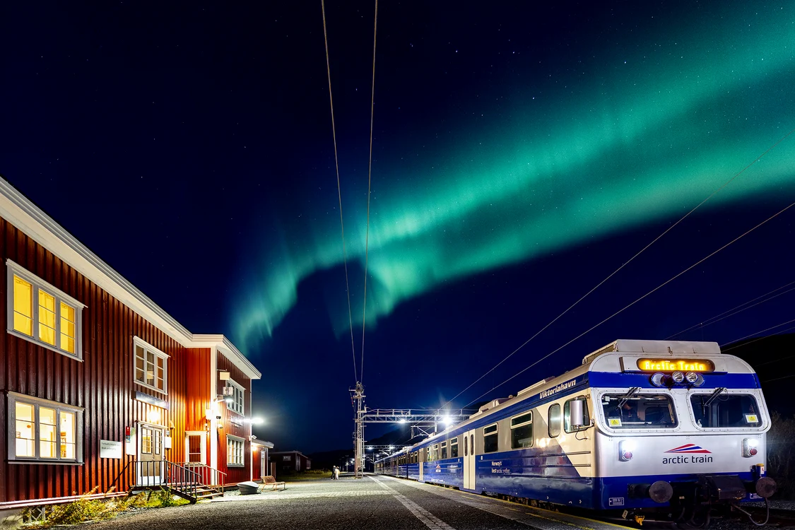 Primul tren panoramic de noapte din lume. Foto: Norwegian Travel