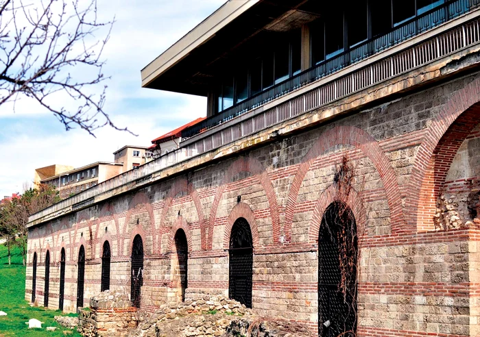 Exteriorul edificiului FOTO MINAC