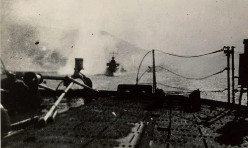 Luptă între Aliați: britanicii atacă flota franceză la Mers el Kebir jpeg