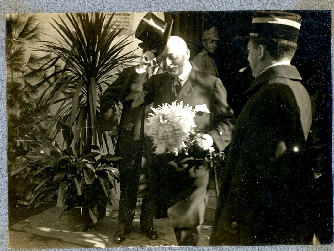 Prima expoziție horticolă organizată în România (© ANR, SANIC, colecția Documente Fotografice, album 9)