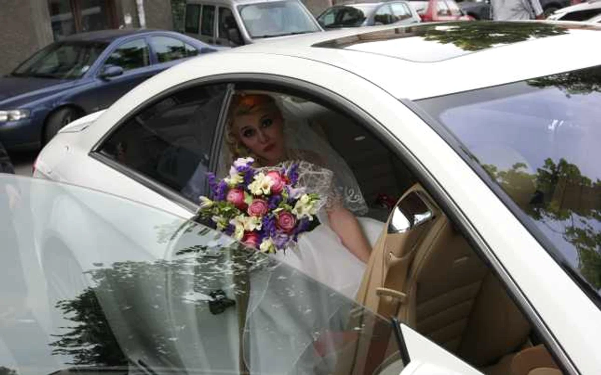 Corina, soţia lui Drăgulescu 