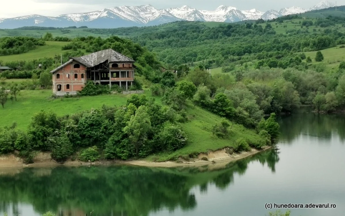 lacul cincis foto daniel guta adevarul