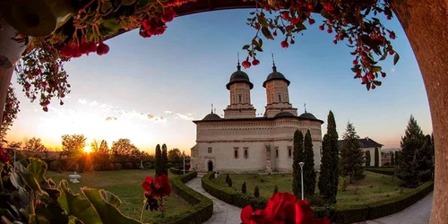 Manastirea Cetatuia Iasi jpg