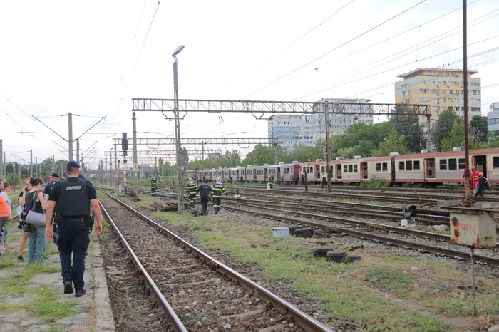 Trenurile s-au ciocnit în Gara Basarab