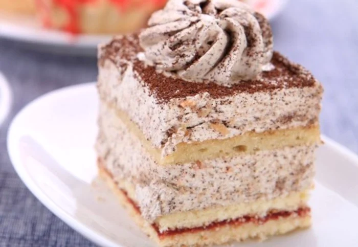 Această prăjitura cu cafea si crema de vanilie este pur si simplu irezistibilaclickpoftabuna.ro