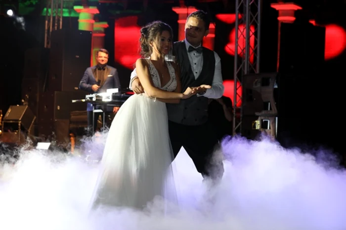 Gina Alexandra a purtat a doua rochie în timpul petrecerii de la Palatul Snagov