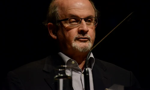 Salman Rushdie (© Fronteiras do Pensamento / Wikimedia Commons)