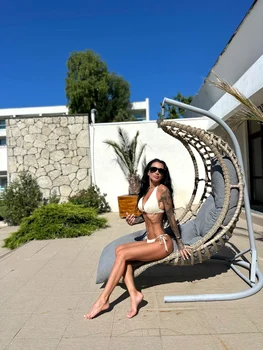 Roxana Vancea a ales Mamaia pentru o vacanță cu familia. foto: arhiva personala