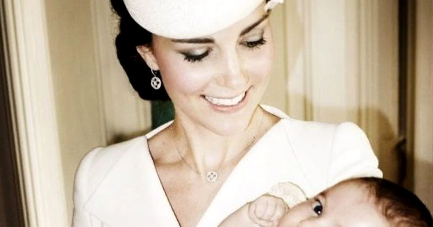 Botezul printesei Charlotte - imagini oficiale FOTO Mario Testino via BBC