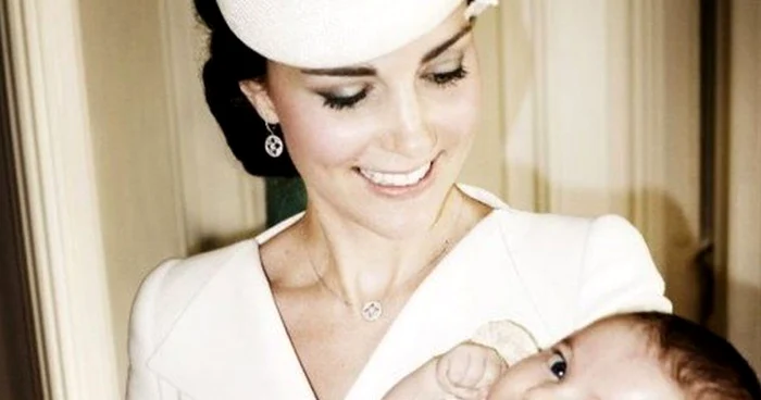 Botezul printesei Charlotte - imagini oficiale FOTO Mario Testino via BBC