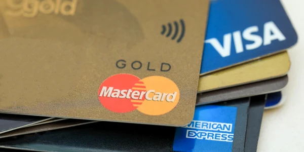 Visa Mastercard American Express carduri FOTO Shutterstock