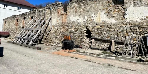 pangaratialunecari facebook jpg