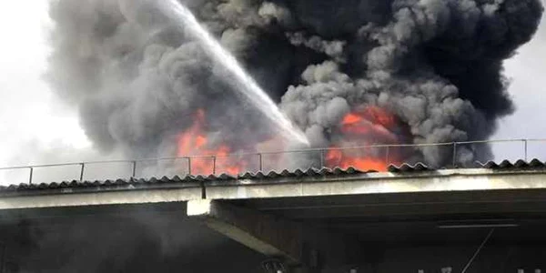 incendiu ploiesti depozit textile foto isu ph