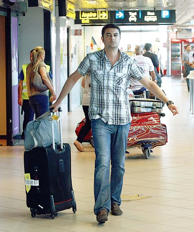 Turiştii vor petrece mai mult  timp în aeroport