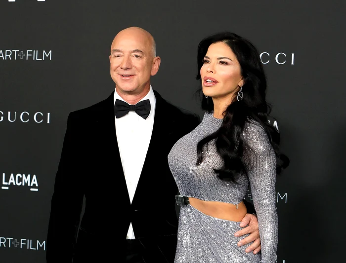 Jeff Bezos și Lauren Sanchez sunt împreună din 2019 - foto EPA-EFE