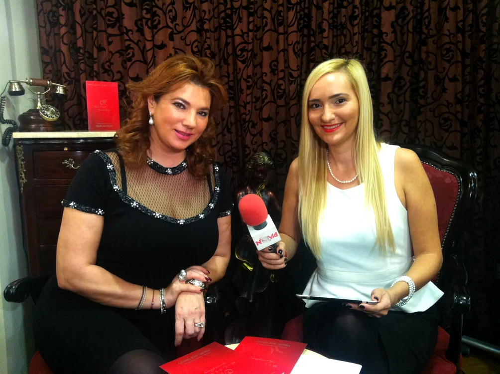 
    Mihaela Borcea şi Adela Diaconu  