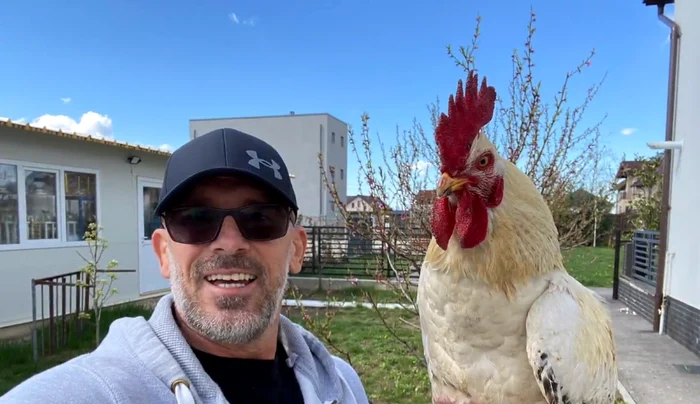 Cătălin Zmărăndescu se bucură de viața în natură. Foto: Instagram