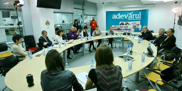 Prima dezbatere Adevarul Holding: „Soluţii pentru problemele educaţiei“