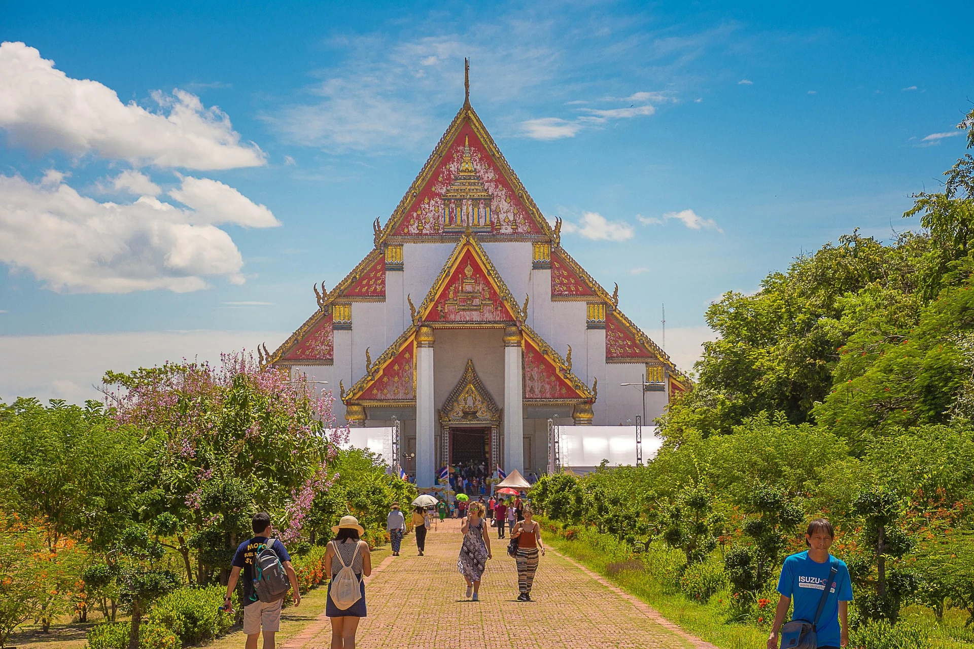 Thailanda ia o măsură drastică pentru turiștii străini, inclusiv pentru cei din România: perioada de ședere fără viză va fi redusă la jumătate