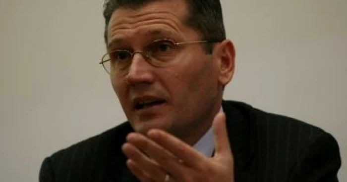 Cabinetul Negoiţă diferă cu trei miniştri faţă de Executivul propus de Croitoru