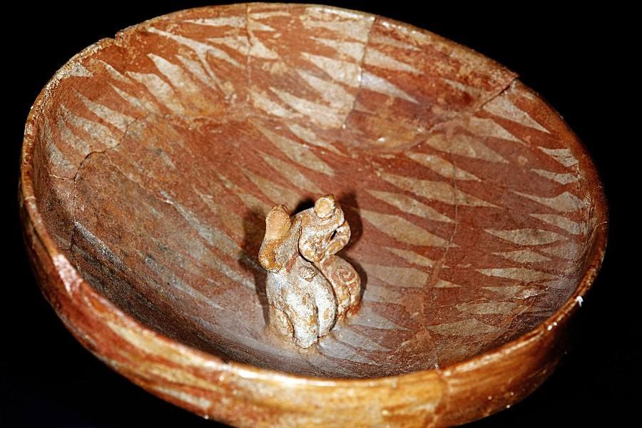 „Vasul cu îndrăgostiţi”, descoperirea veche de șase mii de ani care semnifică ritualul de căsătorie FOTO
