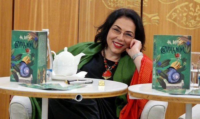 Scriitoarea Ana Barton Sursa foto TruSelf