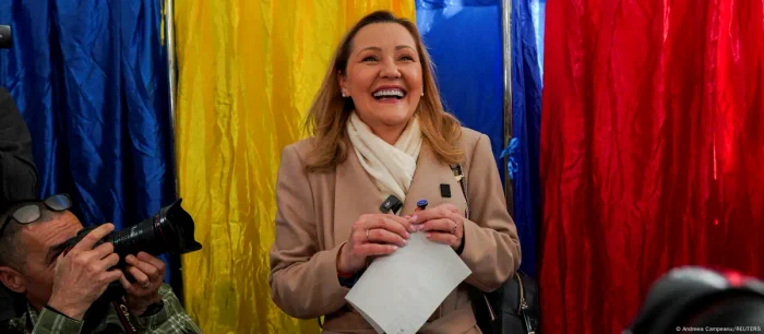 Elena Lasconi, lidera USR, s-a calificat, în prima rundă a alegerilor prezidenţiale din 24 noiembrie