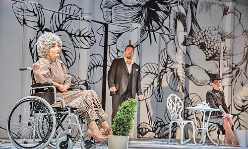 În musicalul  „My Fair  Lady” jpeg