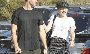 Patrick Schwarznegger şi  Miley Cyrus se iubesc deşi părinţii  lui sunt împotriva relaţiei jpeg