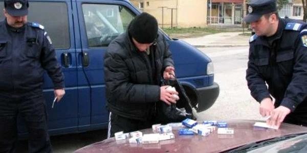 Destinaţia finală a ţigărilor de coontrabandă era Piaţa Dunărea. 