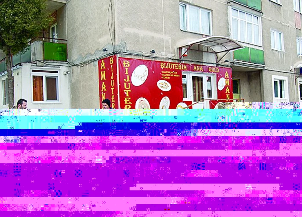 
    Cornuleţe cu rahat  