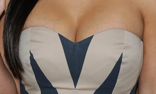 Kim Kardashian Promotes Her Fragrance Line At Perfumania jpeg