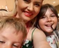 Deși inițial și-ar fi dorit o escapadă romantică de ziua ei, renumita soprană Iana Novac și-a luat și copiii cu ea, pe micuțul Alexandru (5 ani), și Erica Maria (11 ani)