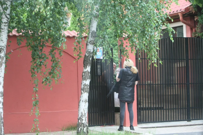 Soția lui Marcel Pavel  a primit ieri acasă un colet