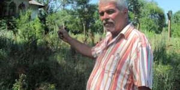 Oamenii din comună  sunt fericiţi că au făcut figuraţie în filmul „Tănase Scatiu“