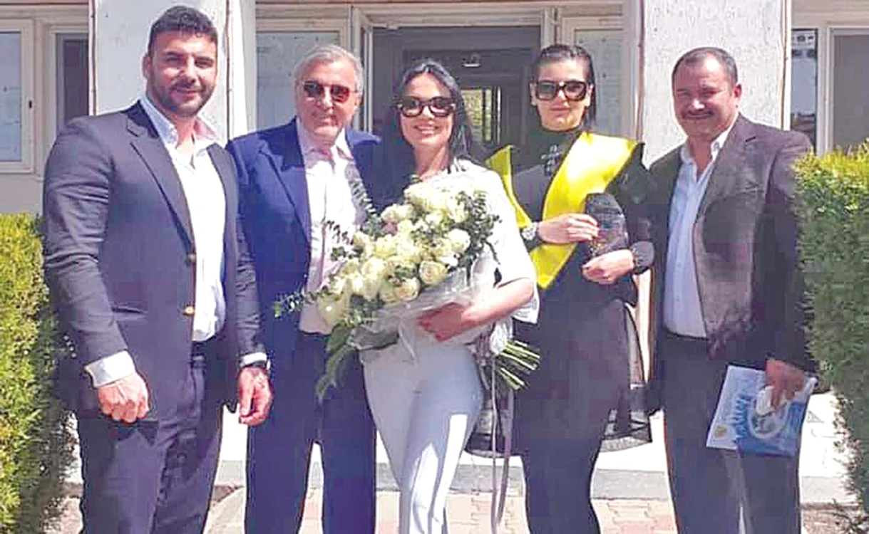 
    Ioana și Ilie Năstase au făcut cununia civilă pe 25 aprilie 2019, iar nunta era programată pentru 17 august  