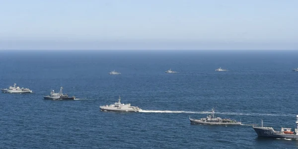 Nave NATO in Marea Baltica - Baltops 2015 FOTO navylive.dodlive.mil