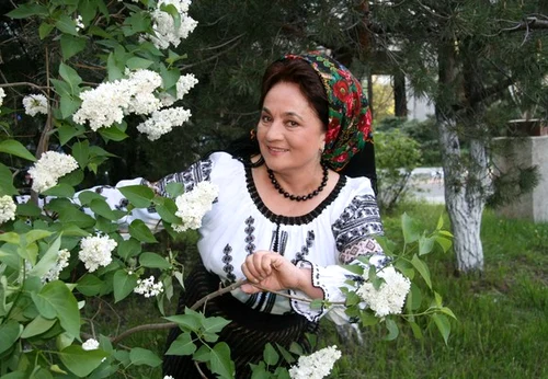 Laura Lavric a fost în scandal cu sora ei, Ecaterina