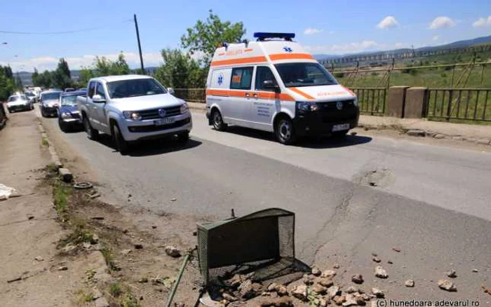 Drumul Judeţean Hunedoara - Sântuhalm va fi modernizat din 2016. FOTO: Daniel Guţă. ADEVĂRUL