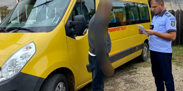microbuz scolar Ipj arges jpeg
